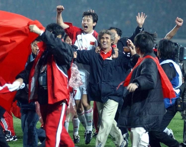 中国足协女子部部长换“旧人” ，原中国女足领队郑超勇回归